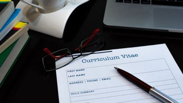 Cele 6 cuvinte pe care trebuie sa NU le scrii in CV-ul tau daca vrei sa obtii un loc bun de munca! Sfaturile unui expert
