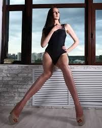 Fotomodelul cu cele mai lungi picioare e o fosta medaliata olimpica. Cum i-a ironizat pe Putin si Trump_5