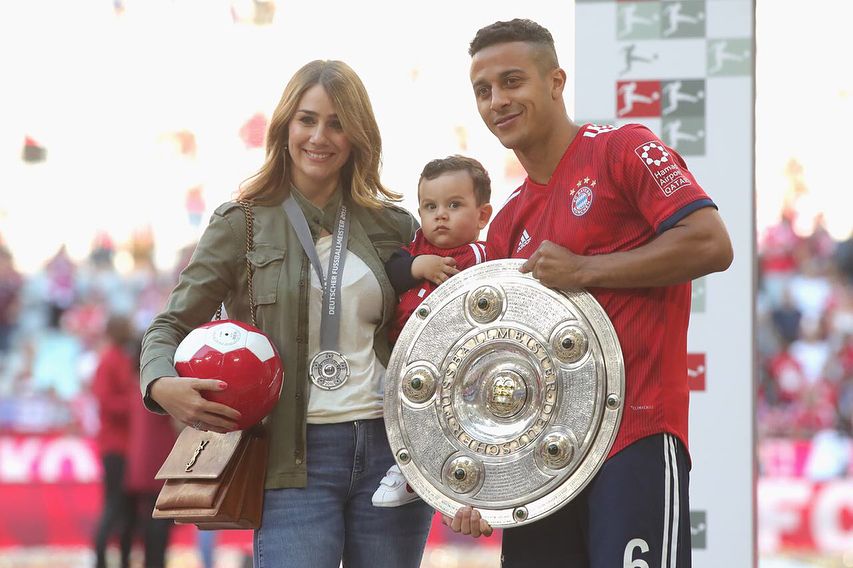 Bundesliga se reia in 4 zile, iar ele isi vor vedea preferatii din nou pe teren! TOP 10 cele mai frumoase iubite ale fotbalistilor din Germania | GALERIE FOTO_1