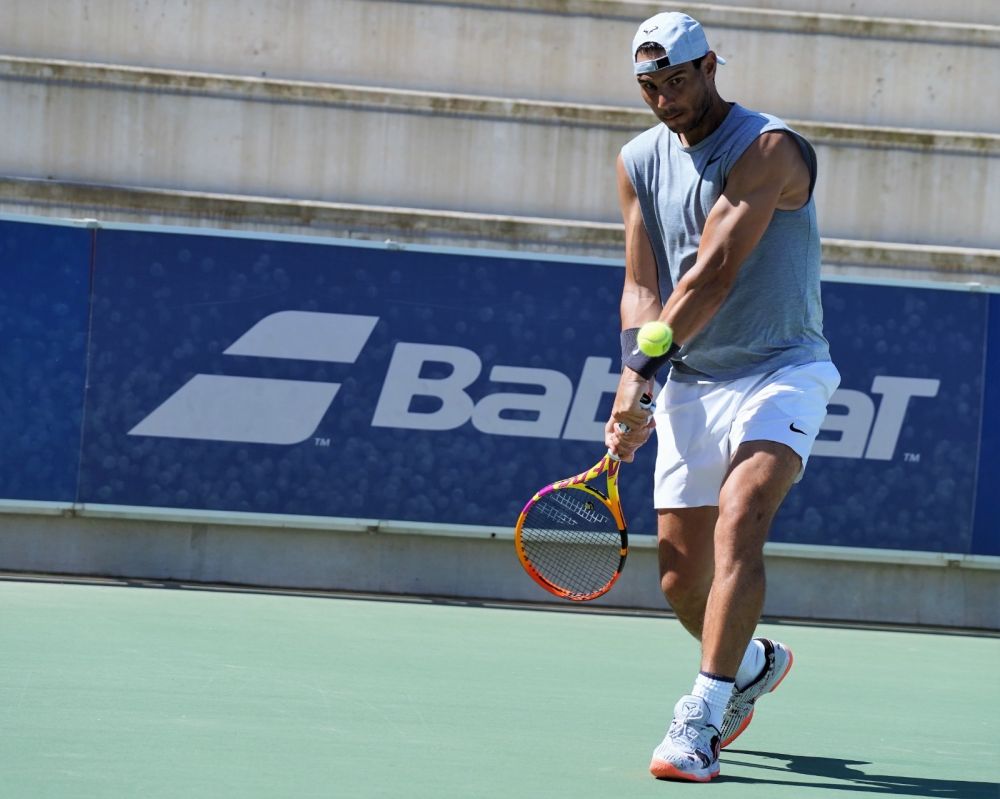 (FOTO) Cum arata Rafael Nadal dupa doua luni de autoizolare, la primul antrenament pe terenul de tenis _2