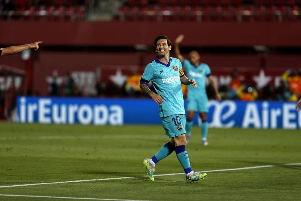 Aproape sa nu-l recunoasca! :) Lionel Messi a revenit la look-ul din tinerete! Aparitie surprinzatoare la Mallorca, unde a stabilit un nou RECORD_1