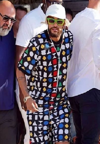 Neymar si MILIONARII de la PSG au iesit din izolare! Super-party cu fotomodele la St.Tropez_2