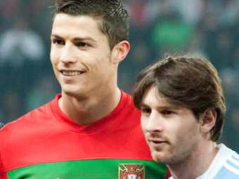 
	Imagini SENZATIONALE din &#39;trecut&#39; cu cei mai tari jucatori ai lumii! Cum ar fi aratat Messi si Ronaldo acum 50 de ani
