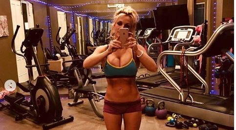 Britney Spears face SPORT EXTREM! Si-a RUPT piciorul, si-a dat FOC la sala de gimnastica, iar acum s-a intors la LOCUL FAPTEI_7