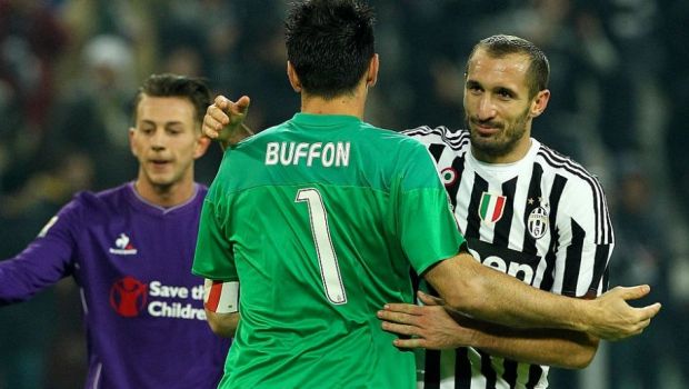 
	Este oficial: veteranii lui Juventus au semnat! Buffon si Chiellini vor mai juca un sezon in Serie A!

