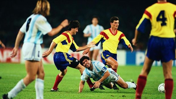
	El este fotbalistul roman pe care Maradona nu-l poate uita! &quot;Mi-a rupt glezna stanga!&quot; Ce-si aminteste de la meciul cu Romania de la Mondialul din 1990
