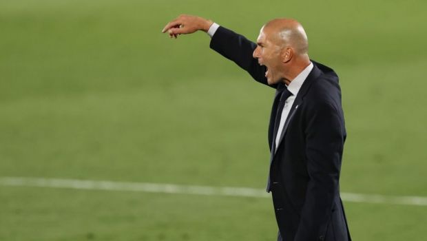 
	&quot;Va cer sa respectati Real Madrid!&quot; Zidane, enervat de comentariile privind arbitrajul! &quot;Fiecare sa-si vada de treaba lui!&quot;&nbsp;
