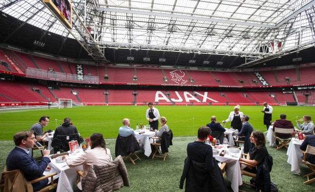 O idee care face toti banii! Ajax sa-si aduca suporterii inapoi pe stadion! In ce au transformat olandezii Arena 'Johan Cruyff'!_1
