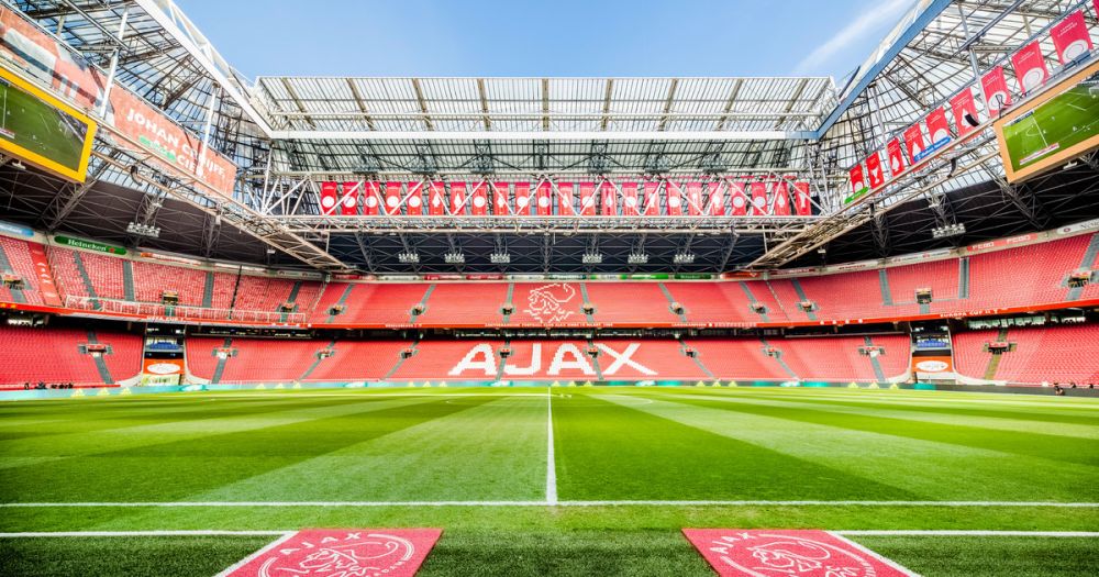 O idee care face toti banii! Ajax sa-si aduca suporterii inapoi pe stadion! In ce au transformat olandezii Arena 'Johan Cruyff'!_4