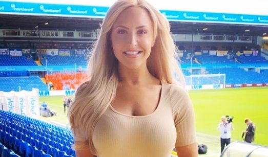 Pericol SEXY in Premier League! Blonda care a promovat cu Leeds United va da FOC stadioanelor. Nimeni nu se va mai uita la fotbal!_5