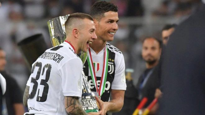 Juventus 2-0 Sampdoria! Cristiano Ronaldo, din nou campion! Al noualea trofeu la rand in Serie A pentru Juventus! Sarbatoare la Torino! _9