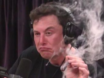 
	Elon Musk VINDE TOT si viseaza sa se mute pe MARTE! Si-a scos doua case la VANZARE pe niste sume ULUITOARE: &quot;Vand tot, probabil o sa inchiriez ceva&quot;
