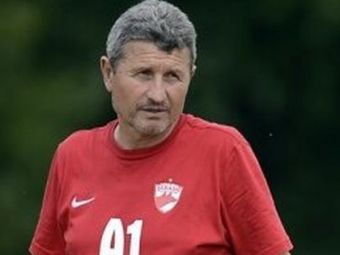 
	Dinamo aduce 6 jucatori! Ce transferuri isi doreste Gigi Multescu
