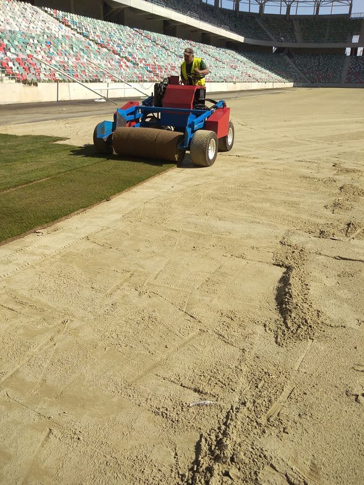 Se monteaza GAZONUL pe noua arena din Ghencea! GALERIE FOTO cu primele fire de iarba de pe SUPERBUL stadion_5