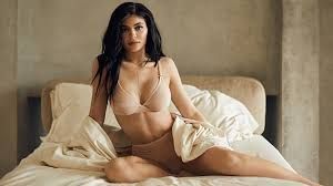 Kylie Jenner, mai sexi ca niciodata! Cum s-a fotografiat vedeta americana_13