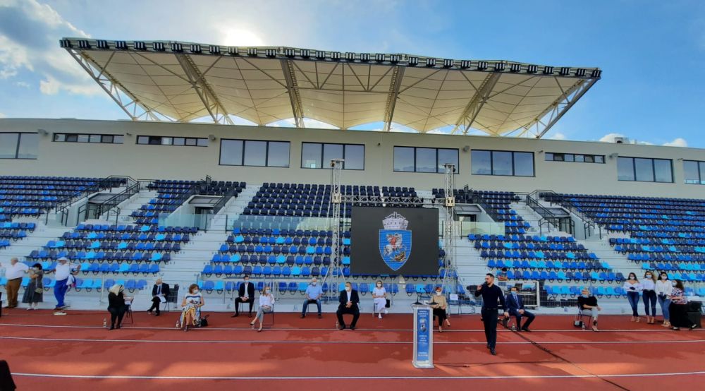Incredibil! Craiova si-a mai deschis un stadion NOU langa arena de LUX pe care o are! Cum arata bijuteria de 9 milioane de euro_3