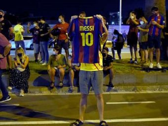 
	Fanii catalani au iesit CU MIILE din case pentru Messi! Strazi BLOCATE in oras! Detalii de ultima ora de la Barcelona
