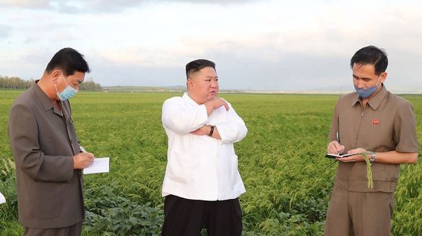 Imagini incredibile cu Kim Jong Un! Cum a fost surprins dictatorul despre care se credea ca e in stare vegetativa_1