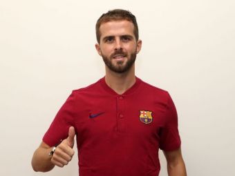 
	Cel mai important transfer al Barcelonei din vara a ajuns in capitala Cataluniei! Primele declaratii ale lui Pjanic si mesajul pentru fani

