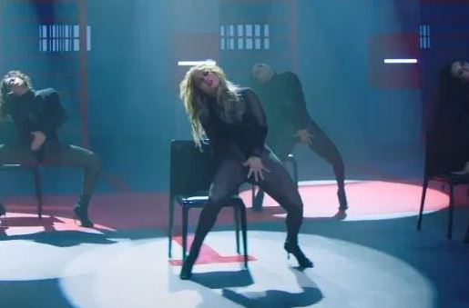 BOMBA SEXY la 51 de ani! Jennifer Lopez a aruncat in aer internetul cu noul videoclip! Ipostaze si tinute FIERBINTI pentru colaborarea cu Maluma_11