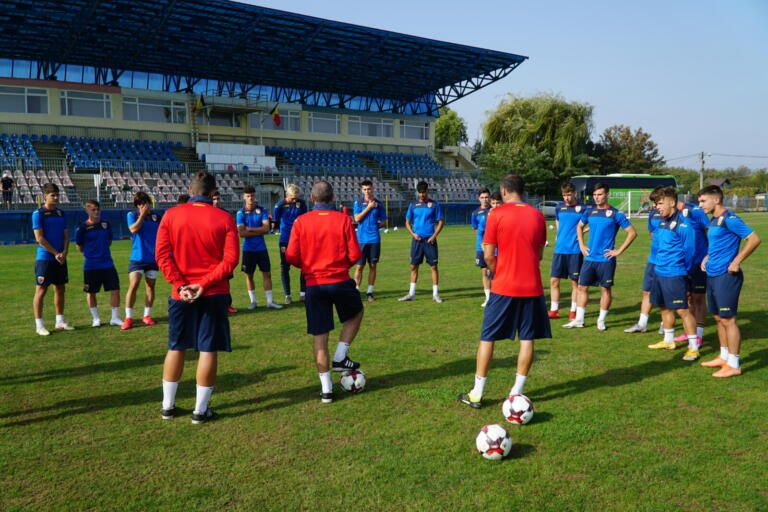 Jucatori de la FCSB, Viitorul, Craiova si Dinamo au fost chemati la nationala U19, care vrea sa castige Campionatul European in 2021_3