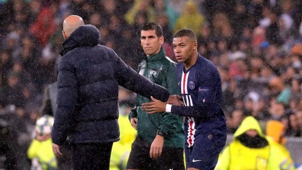 
	&quot;Nu au nicio influenta in vestiar&quot; Zidane a dat CARTILE pe fata despre transferurile lui Haaland si Mbappe! Antrenorul Realului a vorbit deschis cu privire la perioada ce va urma
