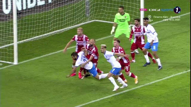 Inca un penalty controversat impotriva lui Dinamo! Contra, PARALIZAT pe margine, Puljic si-a pus mainile in cap! Ce s-a intamplat_15