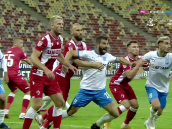 
	Inca un penalty controversat impotriva lui Dinamo! Contra, PARALIZAT pe margine, Puljic si-a pus mainile in cap! Ce s-a intamplat
