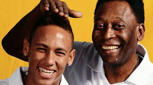 
	Neymar il elogiaza pe LEGENDARUL Pele chiar de ziua lui! Starul lui PSG s-a pozat in aceeasi ipostaza ca fostul mare atacant

