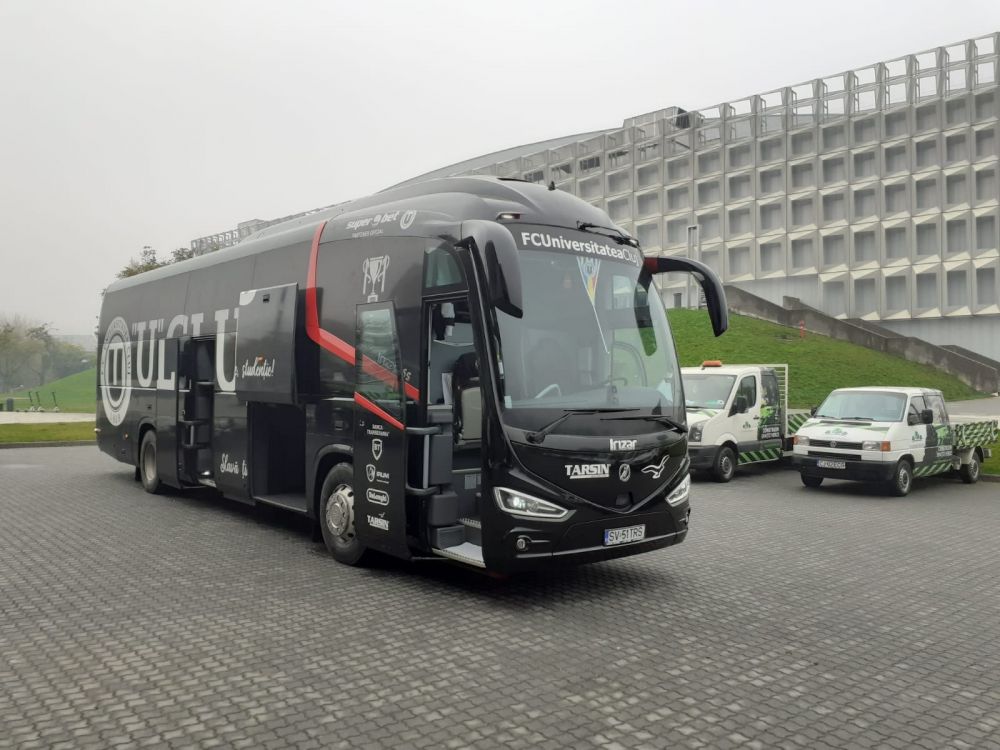 Imagini SPECTACULOASE cu noul autocar al lui U Cluj! Cum poate arata bijuteria cu care se vor deplasa fotbalistii _4