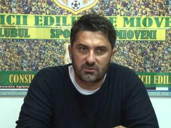 
	Claudiu Niculescu si-a REZILIAT contractul cu CS Mioveni! Echipa avea doar doua victorii in opt etape, iar infrangerea cu &quot;U&quot; Cluj a fost fatala
