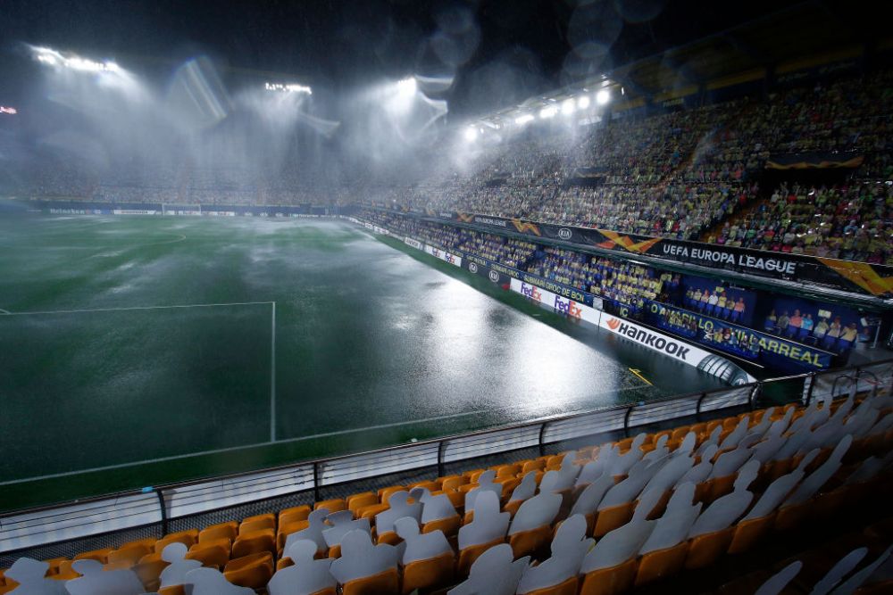 Imagini IREALE din Spania! Au crezut ca a venit POTOPUL fix inainte de meci! Startul meciului Villarreal - Maccabi Tel Aviv, amanat dupa o ploaie INFERNALA_1