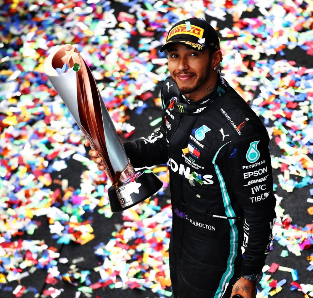 FOTO | Lewis Hamilton, moment ISTORIC in Formula 1! A castigat al 7-lea titlu mondial si l-a egalat pe Michael Schumacher: lacrimi in ochii pilotului britanic_10