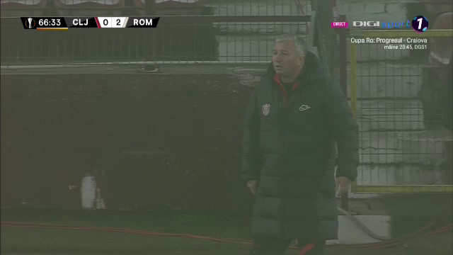 Penalty INVENTAT de arbitru pentru Roma! Petrescu, NEBUNI DE FURIE pe margine! Ce s-a intamplat_13