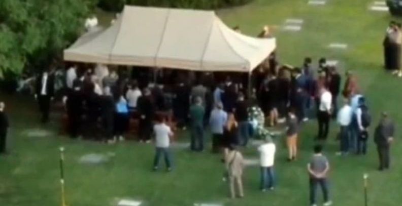 N-au tinut cont de cererea familiei! Presa din Argentina a intrat cu dronele in cimitirul in care era inmormantat Diego_6