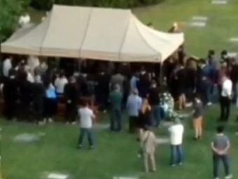 
	N-au tinut cont de cererea familiei! Presa din Argentina a intrat cu dronele in cimitirul in care era inmormantat Diego
