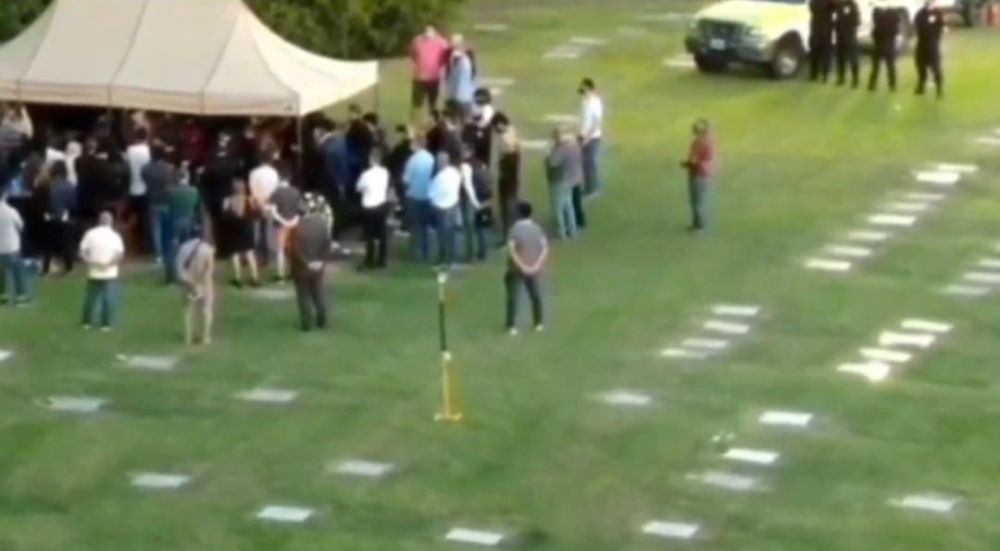 N-au tinut cont de cererea familiei! Presa din Argentina a intrat cu dronele in cimitirul in care era inmormantat Diego_10