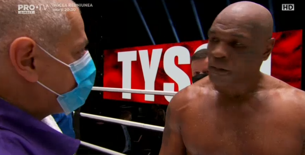 SHOW FANTASTIC intre Tyson si Roy Jones Jr.! MECI MONDIAL la revenirea lui Mike dupa 15 ani: EGALITATE! Tyson: "Trebuia sa castig!"_5