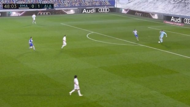 
	Gafa de Liga a 3-a facuta de Courtois! Cum a decis soarta meciului cu Alaves. Record NEGATIV stabilit de portarul lui Real Madrid in La Liga
