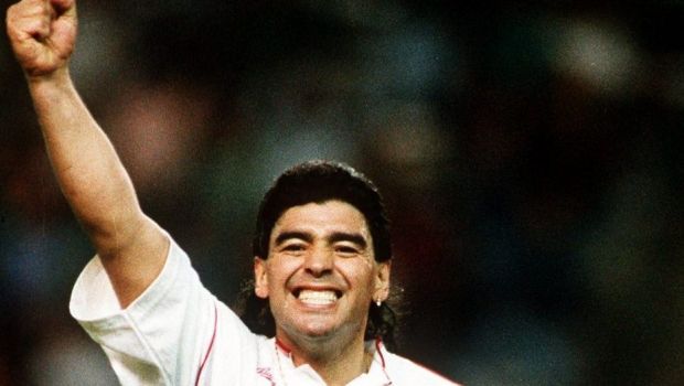 
	A murit antrenorul care l-a convins pe Maradona să semneze cu Napoli
