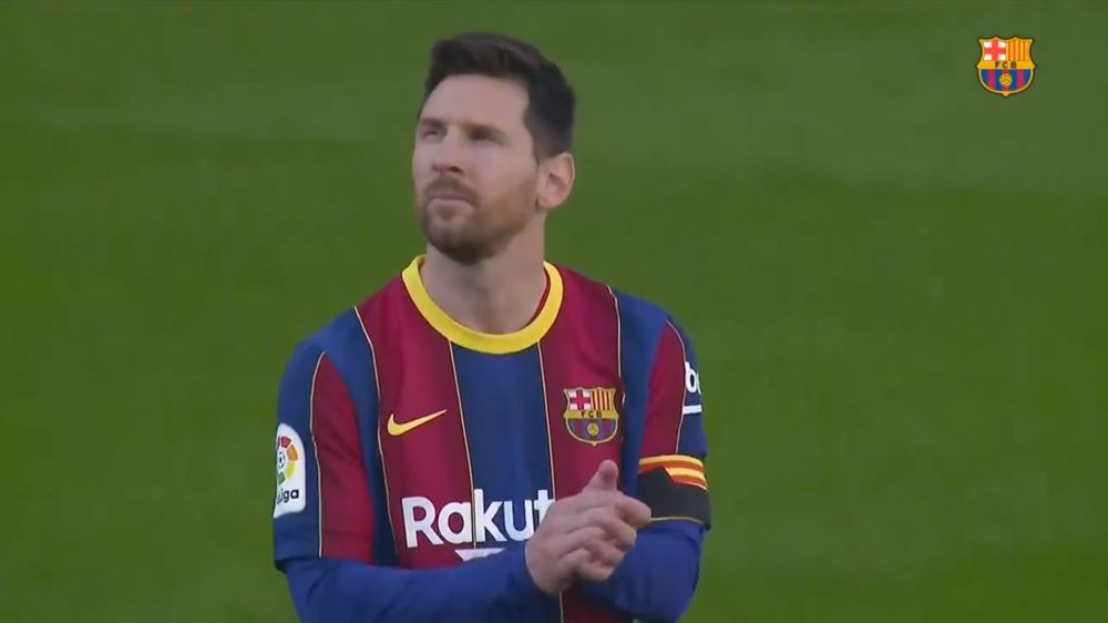 Messi, cu ochii in lacrimi la momentul de reculegere pentru Maradona! Catalanii au avut un mesaj special pentru Diego _8