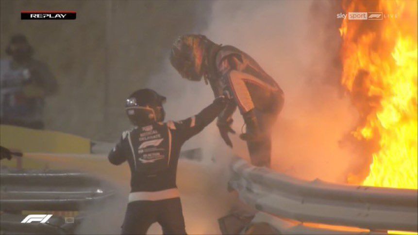 Pilotul masinii medicale, terifiat dupa accidentul HORROR al lui Grosjean: "Nu am vazut in viata mea asa ceva!" Cine ii va lua locul francezului in urmatoarea cursa_7