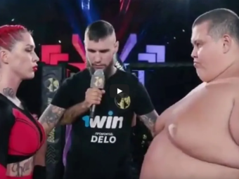 
	Video ULUITOR! O fata de 63 de kilograme a acceptat sa se bata cu un colos de 240! Lupta te lasa fara cuvinte! Ce s-a intamplat
