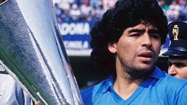 
	E oficial! Stadionul din Napoli se va numi &quot;Diego Armando Maradona! Primarul orasului a facut marele anunt
