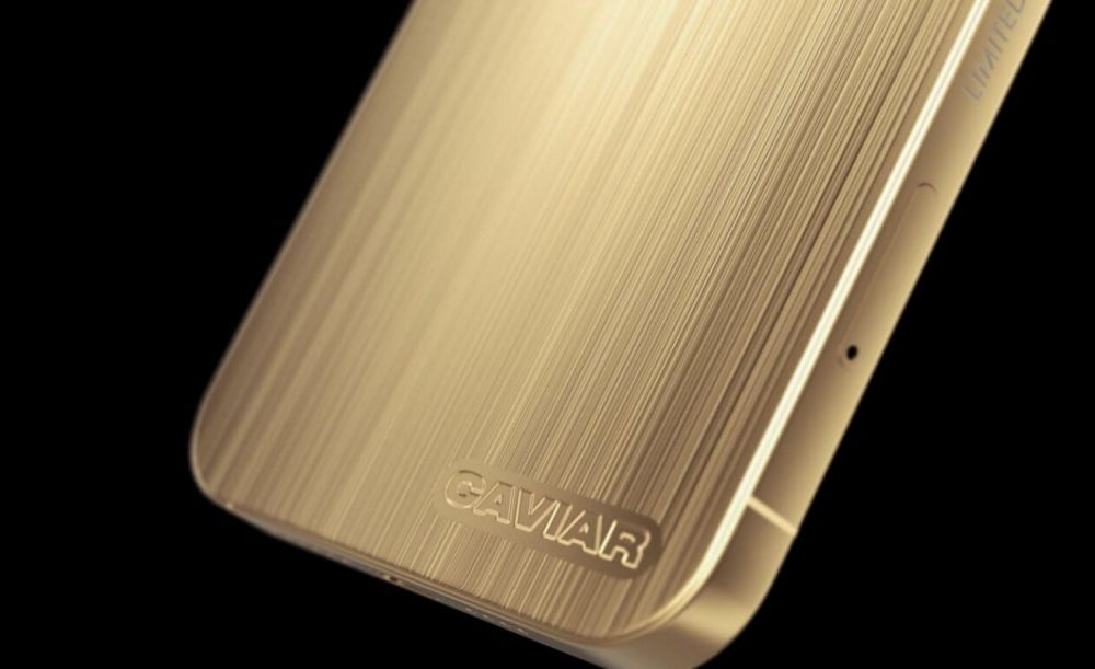 iPhone 12 Pro RUSESC! In ce fel poate sa arate CAVIAR, telefonul de lux produs de rusi care costa 5000 $. Nici macar nu are camera foto. De ce il cumpara, totusi, bogatii_1