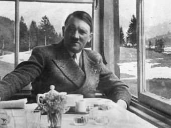 
	Dezvaluire dupa 75 de ani. Ce-a mancat Adolf Hitler inainte sa se sinucida si ce s-a intamplat cu bucatareasa
