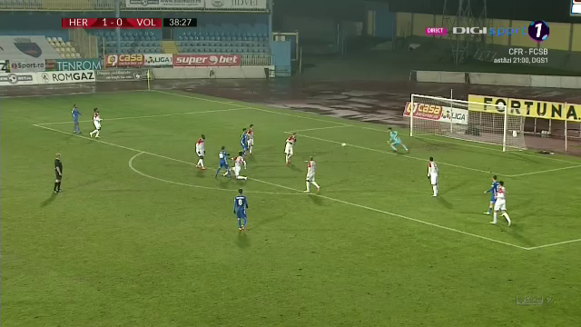 Hermannstadt 3-2 FC Voluntari | Prima victorie dupa 7 meciuri pentru Sibiu! NEBUNIE in final: toti jucatorii au SARIT pe Albes dupa golul din minutul 89 _9