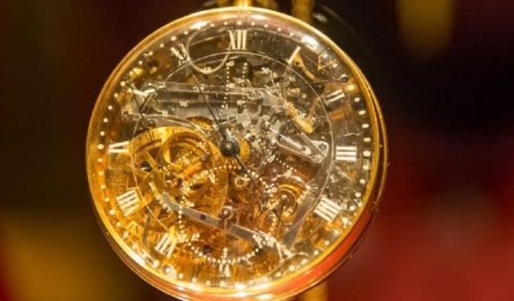 
	Istoria FASCINANTA a ceasului de 25 de milioane de euro, realizat in 44 de ani. Creatorul si destinatarul n-au apucat sa-l vada!

