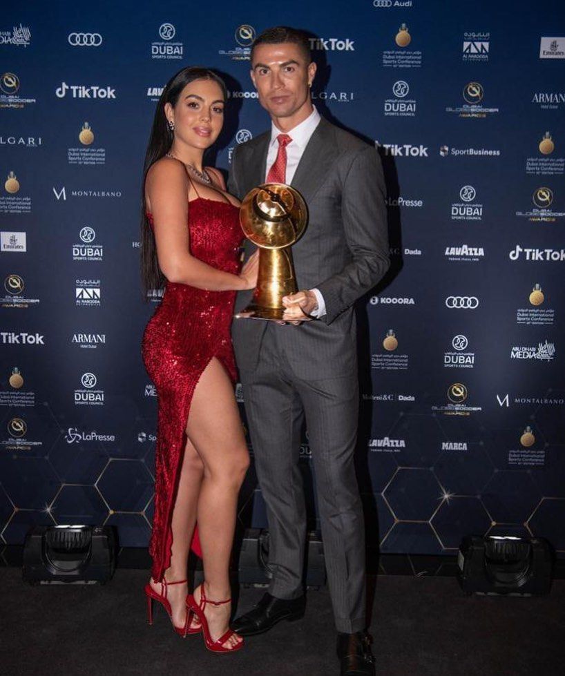 Ceasul lui Cristiano Ronaldo despre care vorbeste toata planeta! Bijuteria de 1.5 milioane de euro cu care a mers la gala Globe Soccer Awards_1