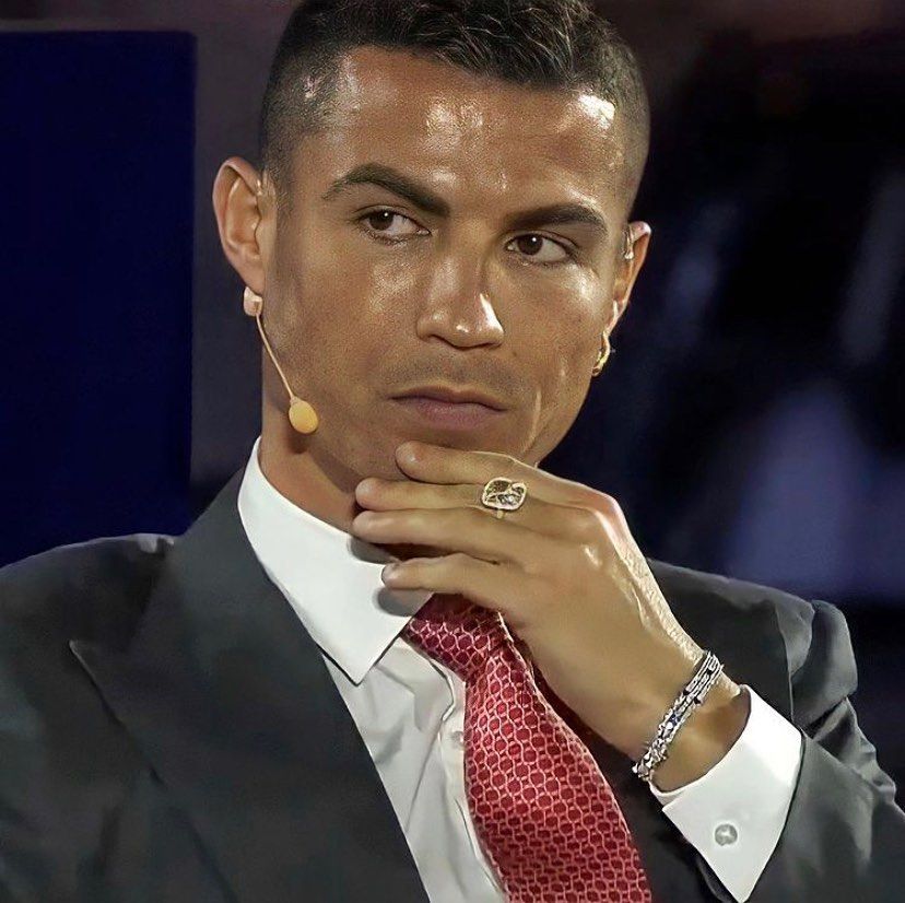 Ceasul lui Cristiano Ronaldo despre care vorbeste toata planeta! Bijuteria de 1.5 milioane de euro cu care a mers la gala Globe Soccer Awards_2